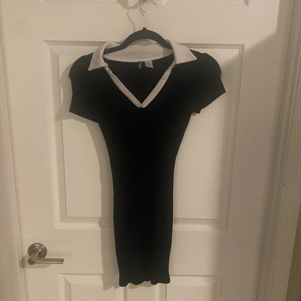 NWT Body-con Color-Block Collared Dress Size XS
